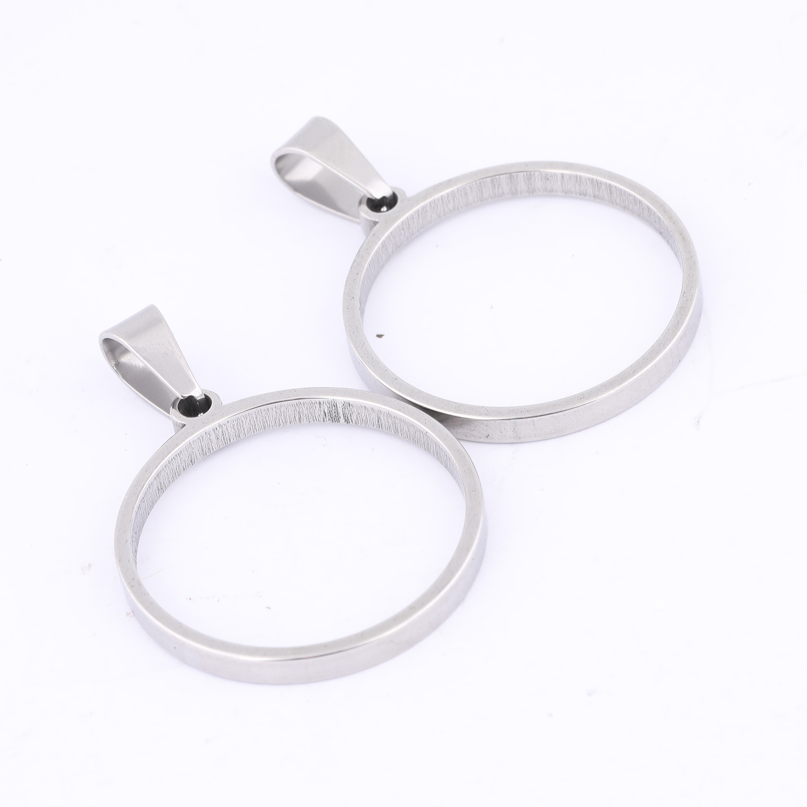 ステンレス鋼のベゼルチャーム,25mm, 10個,透かし彫り - Pendant Blank Bezel のレビューと価格