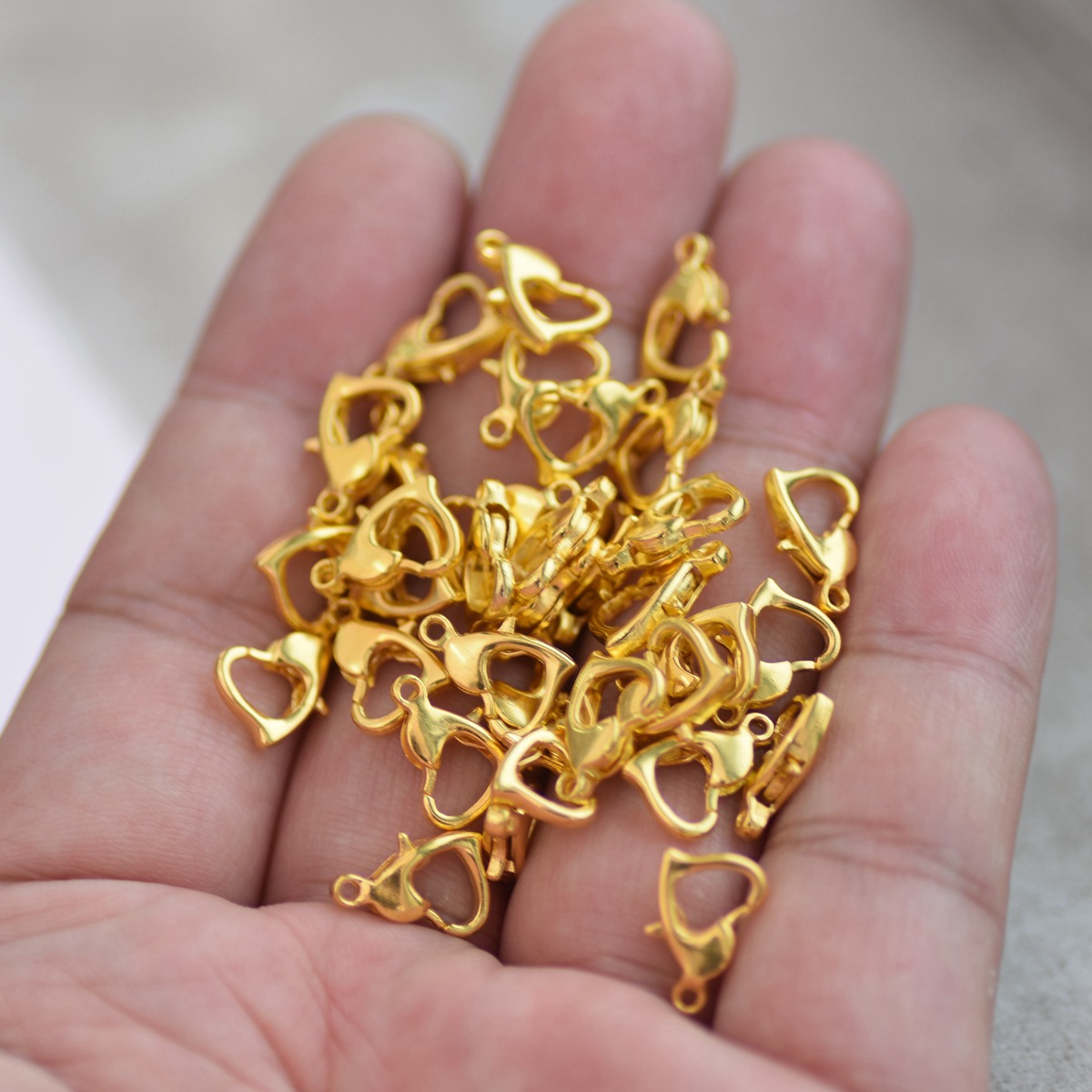金属製のスクラップブクラスプ,ブロンズとゴールド,12x8m - Jewelry Making Silver のレビューと価格